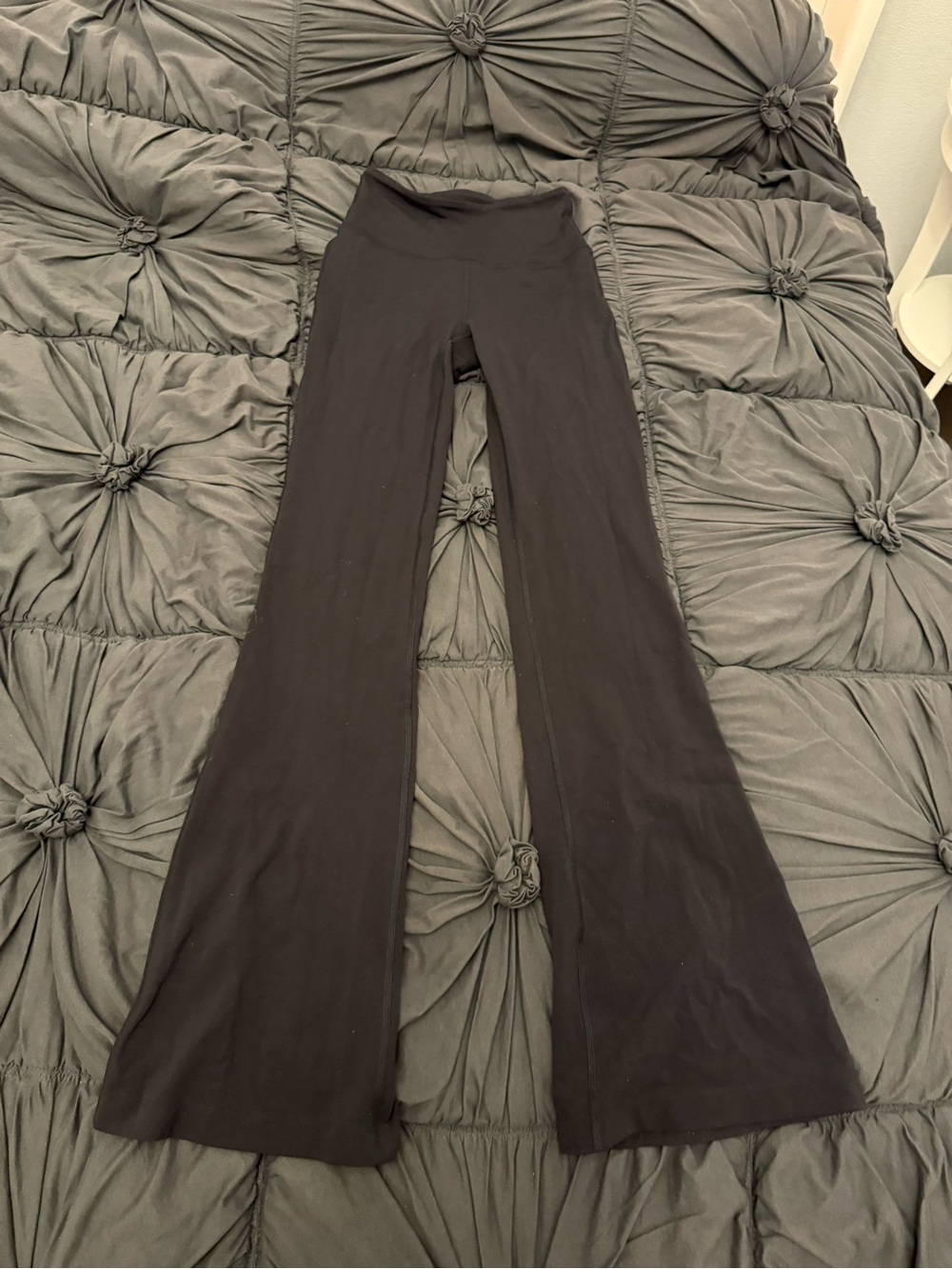 lululemon HR FLARE GROOVE PANTS BLACK SIZE 2
